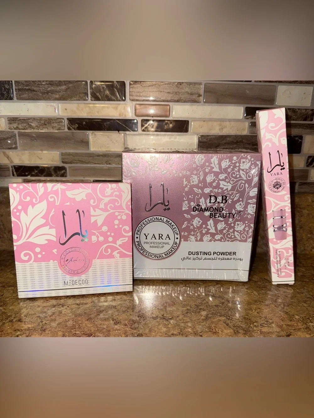*YARA BUNDLE* - Yara Diamond Beauty Dusting Powder, Eyeshadow Palette - Pink